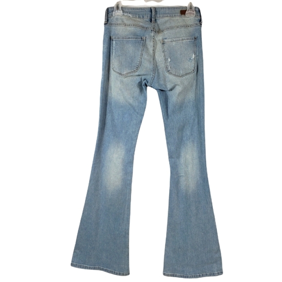 JUST USA Light Blue Distressed Flared Leg High Rise Jeans Size 3 Junior. - Picture 4 of 15